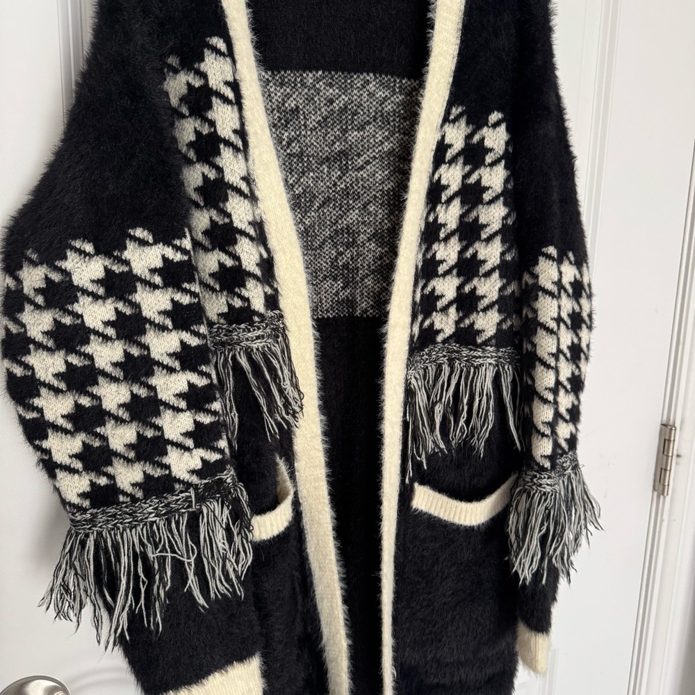 ESQUALO Fuzzy Houndstooth Print Cardigan size M